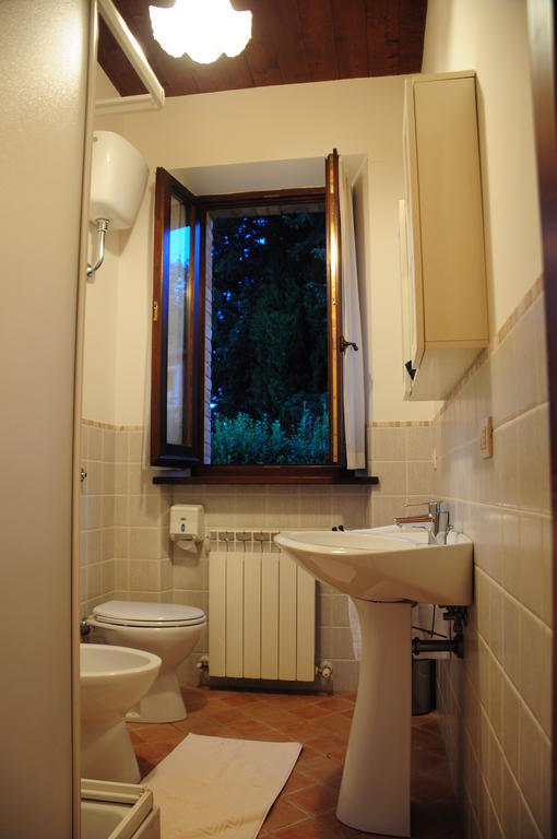 Il Roccolo Di Valcerasa Apartment Treia Room photo